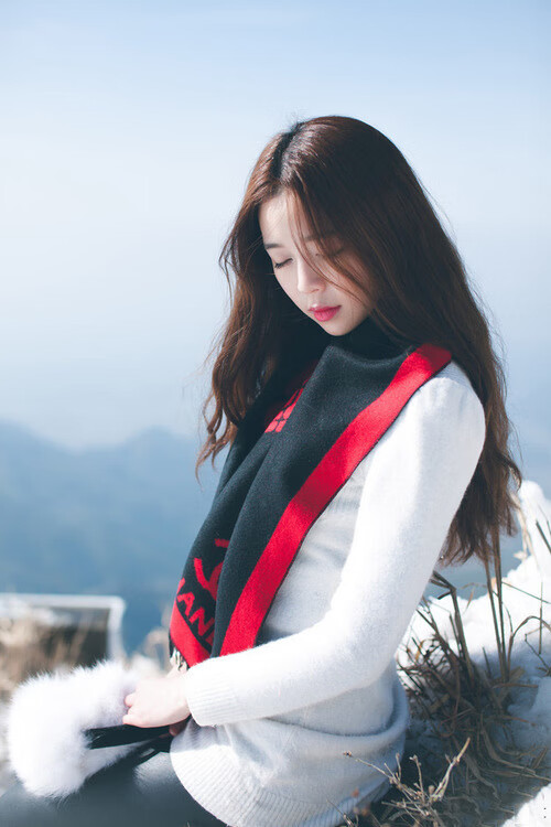 湖人主场装配全球首个“体感灯光系统”,可随比分变化,湖人主场灯光暗